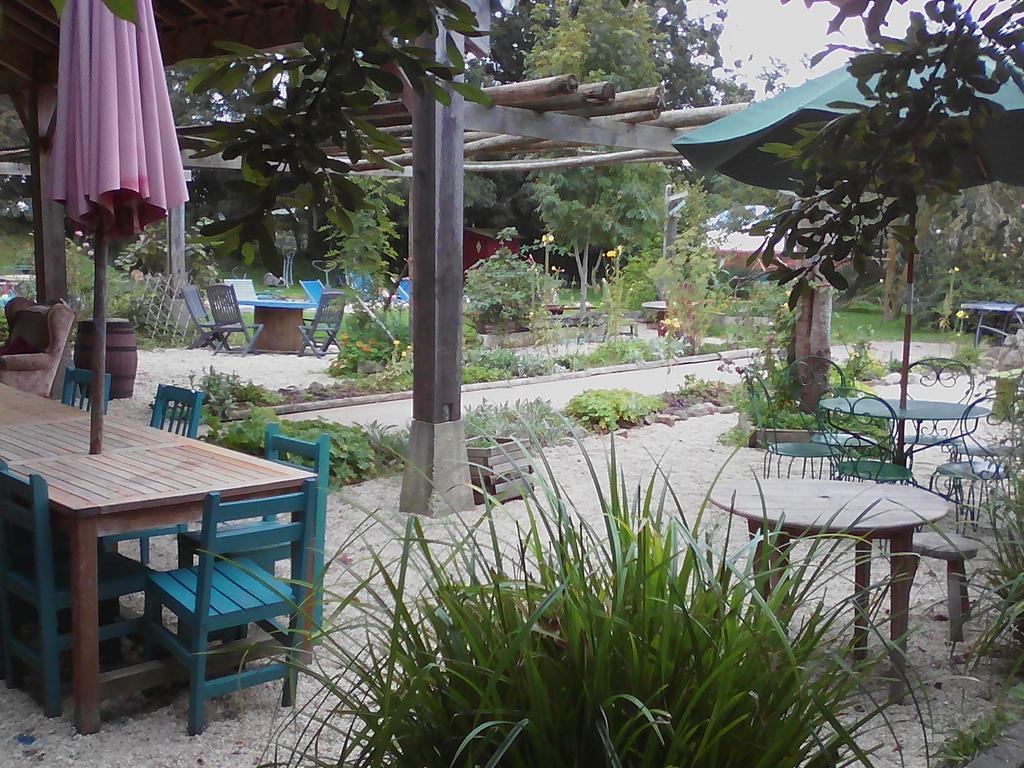 Au Bonheur Nomade Hotel Livry  Exterior foto